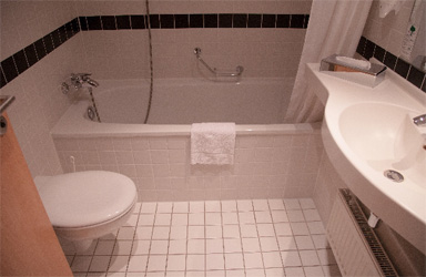 沖縄の家の特徴その3 トイレに排水溝がある