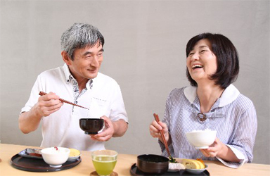 夫婦で入居は可能?
