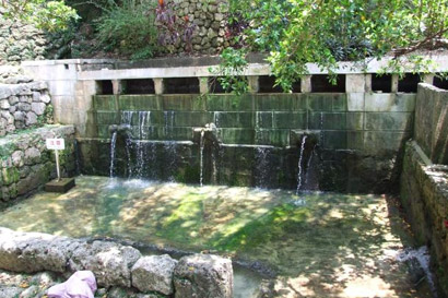 仲村渠樋川